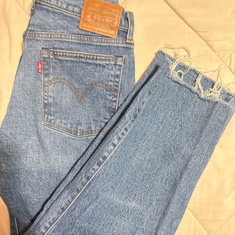 Levi's wedgie straight leg jeans